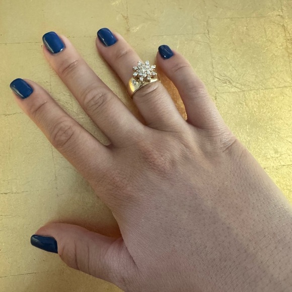 14K Yellow Gold and Diamond Vintage Floral Cluster Ring Wide Band size 5.75 - Picture 4 of 8